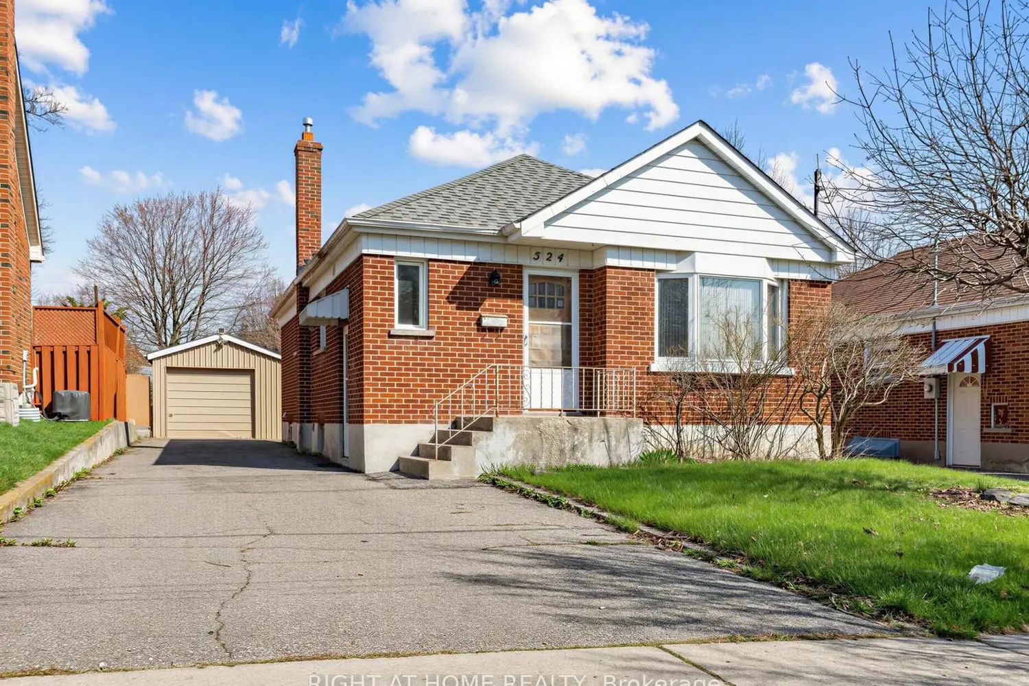 524 Colborne Street photo 2