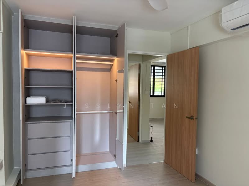 Additional image 10 of 844 Tampines Street 82