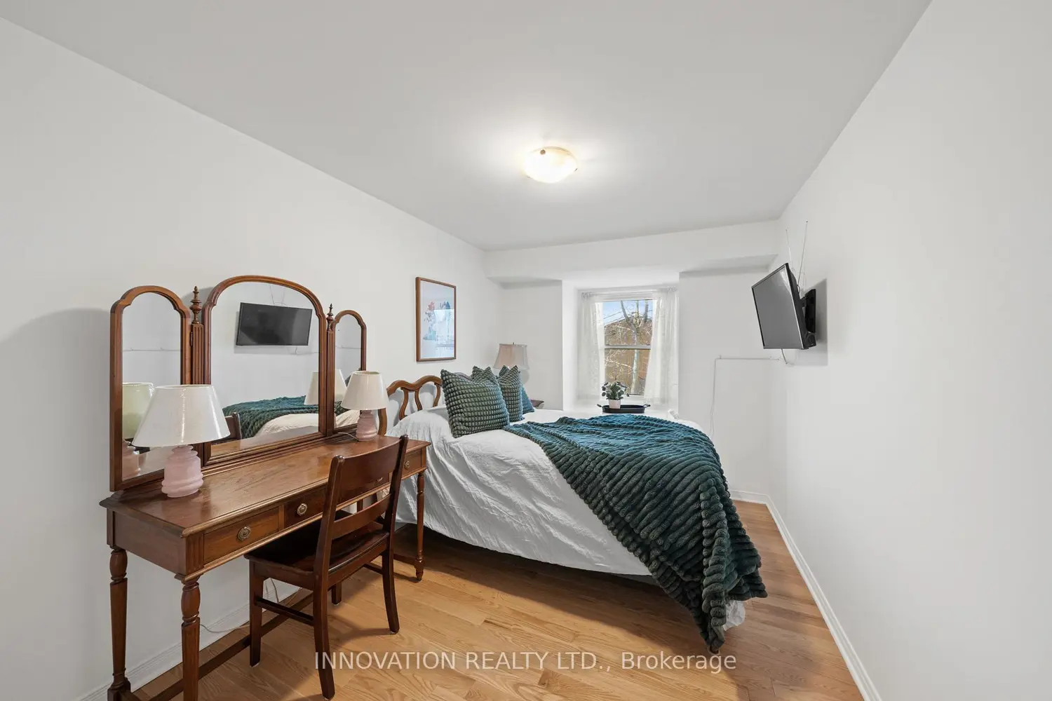 Additional image 16 of 920 Dynes Road 22
