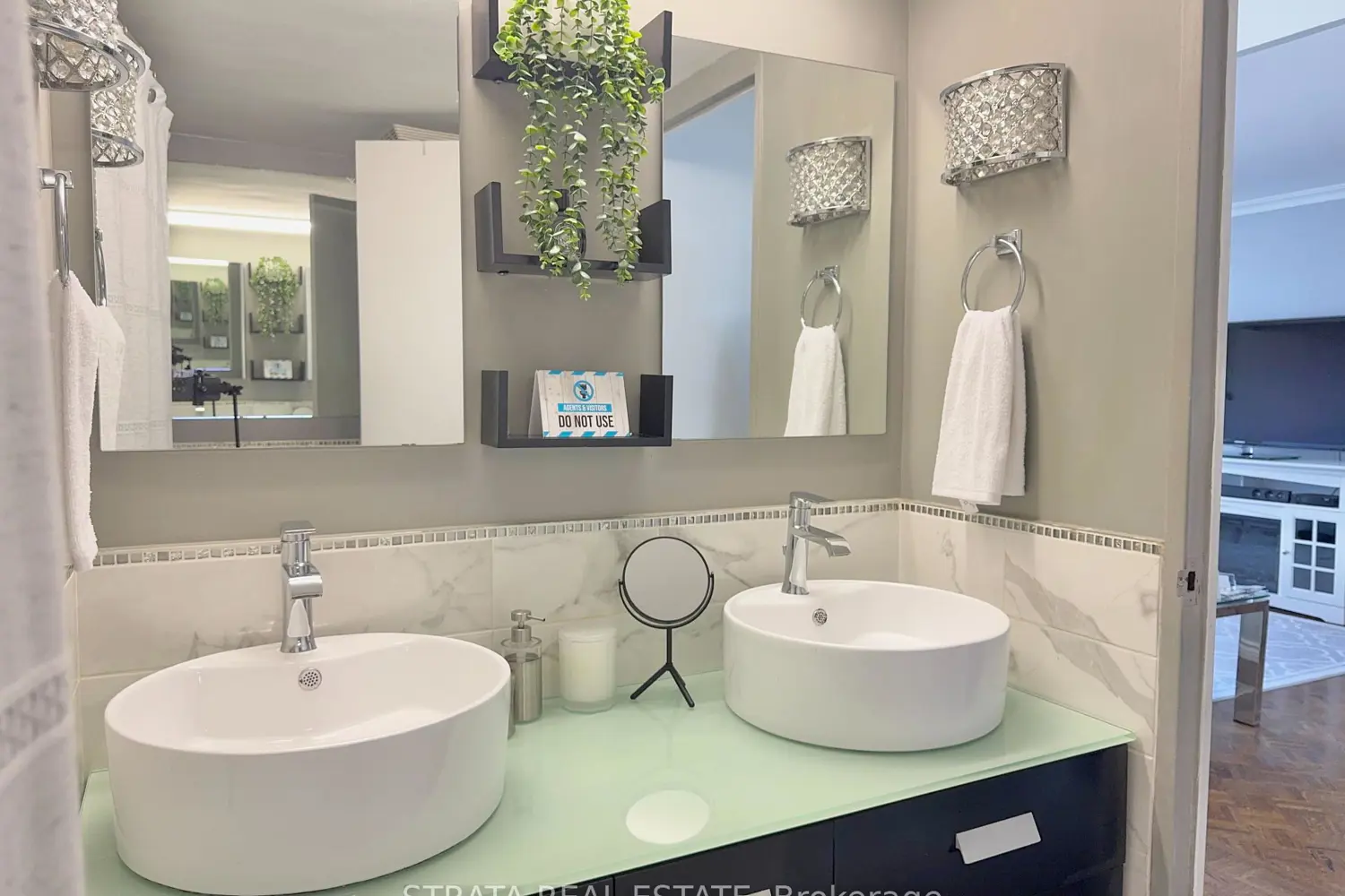Additional image 8 of 3555 Bathurst Street 203