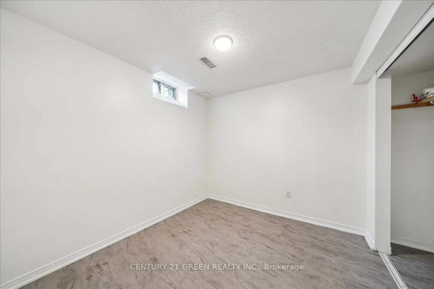 Additional image 17 of 1031 Blueheron Boulevard