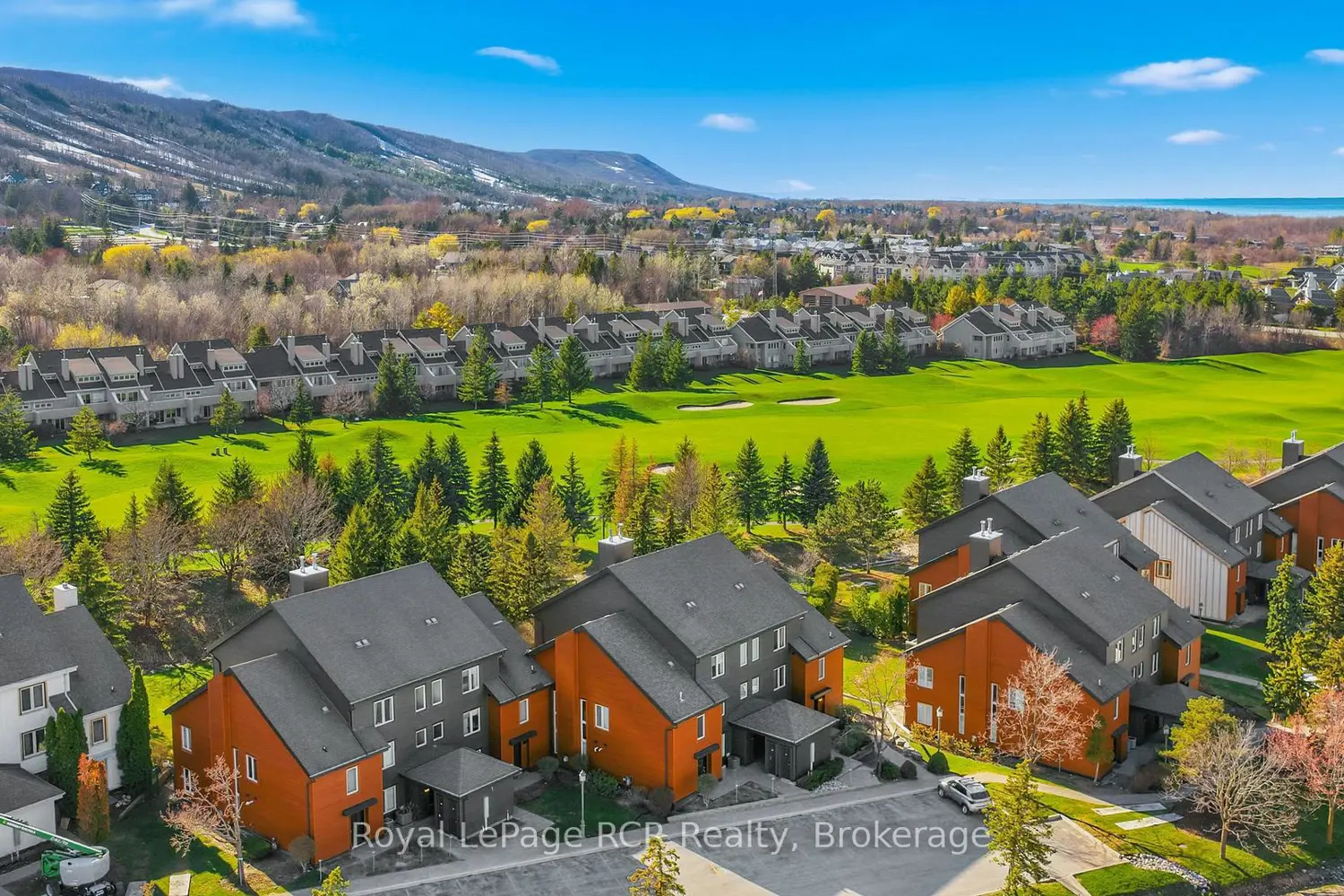 110 Fairway Court 113