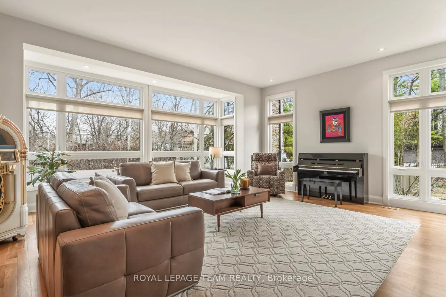 17 Kaymar Drive photo 2