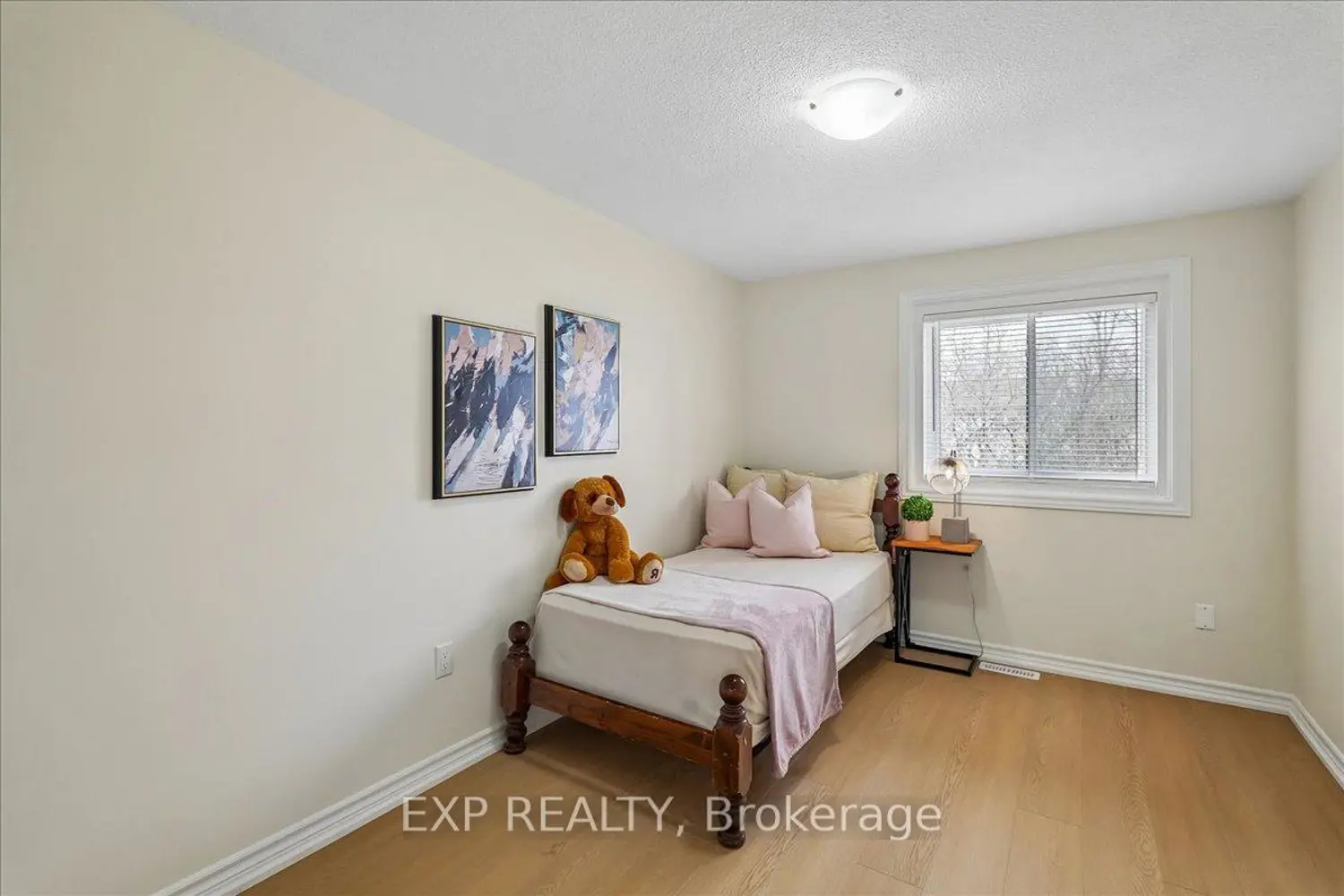 Additional image 13 of 1556 Lancaster Drive 72