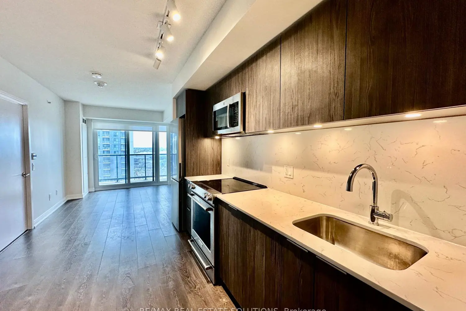 Additional image 4 of 30 Samuel Wood Way 1611