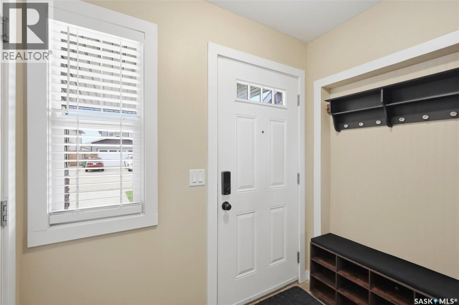 451 Henick Crescent, Saskatoon, SK, S7R0J4 photo 3