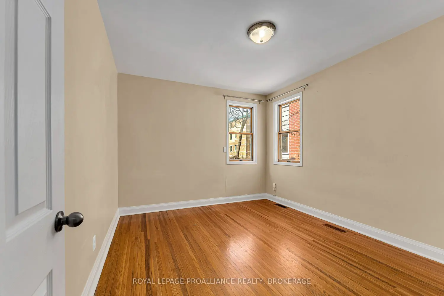 Additional image 13 of 524 College Street