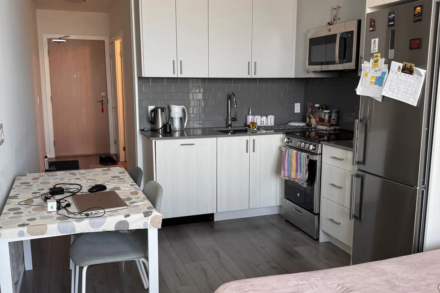 Additional image 8 of 1195 The Queensway 601