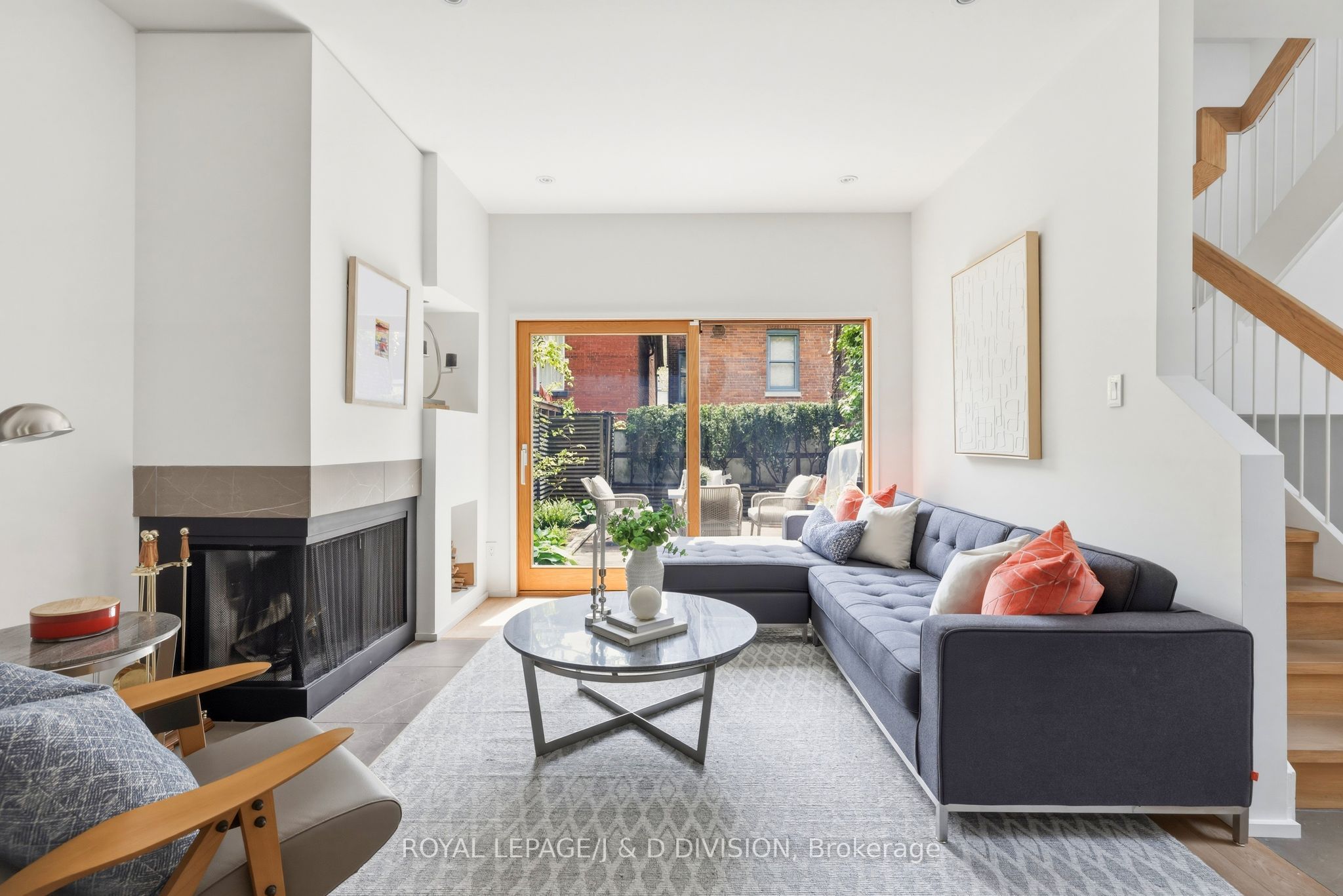 Additional image 3 of 11C Tranby Avenue, Toronto, ON, M5R 1N4