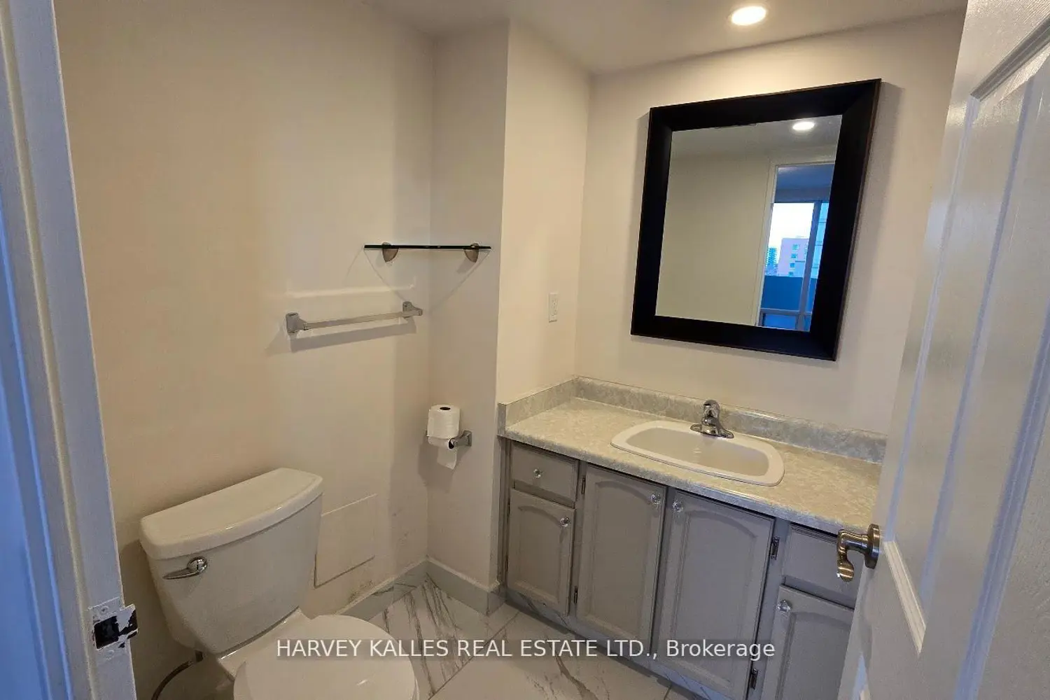 Additional image 16 of 3555 Bathurst Street 602