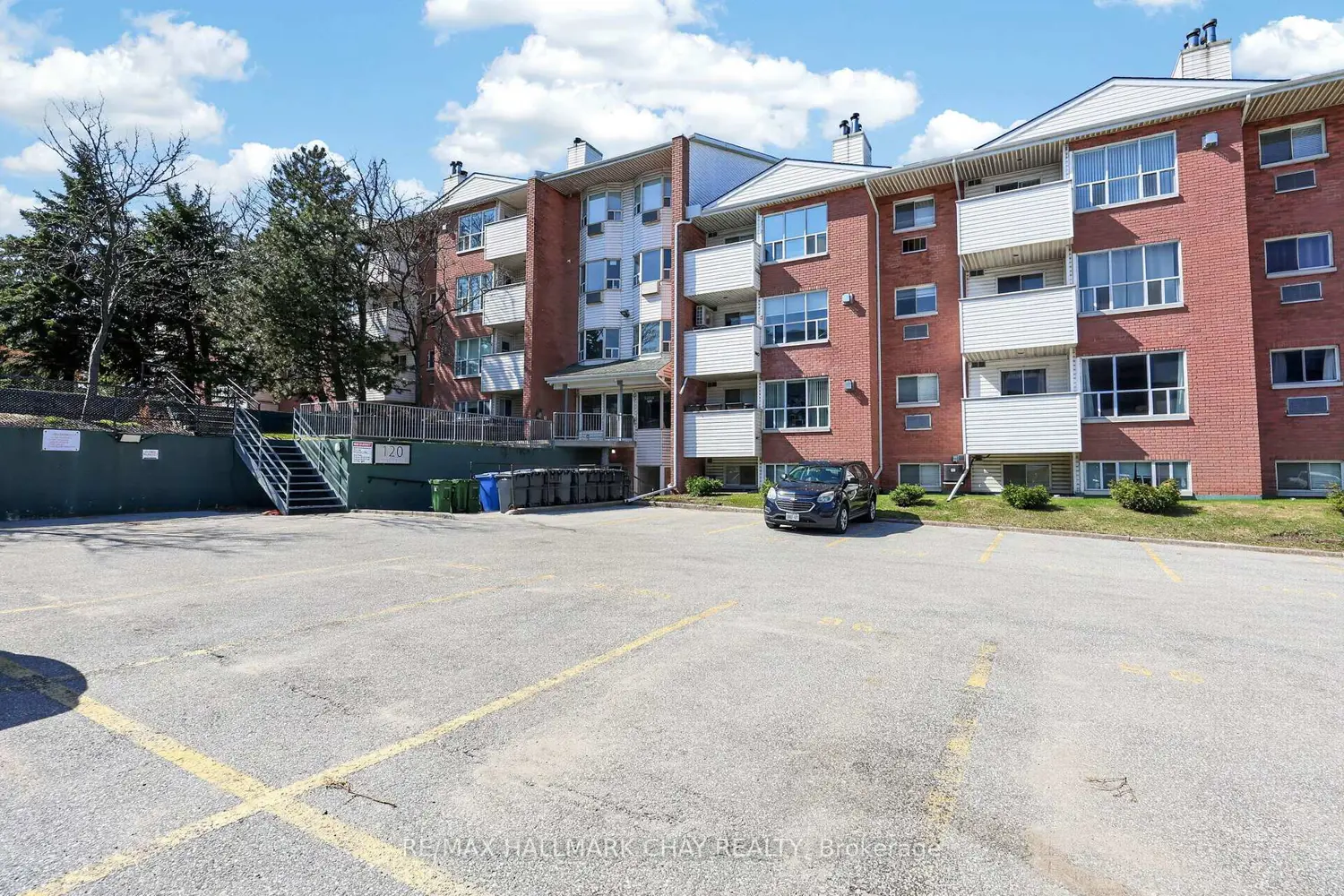 120 Bell Farm Road 304