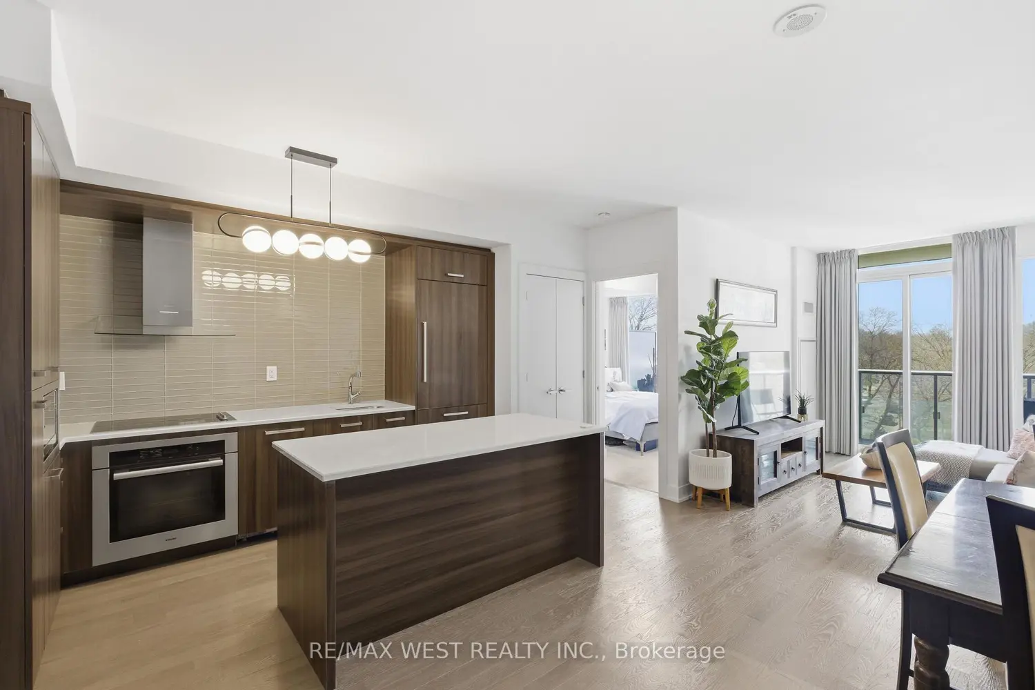 Additional image 8 of 3018 Yonge Street 617