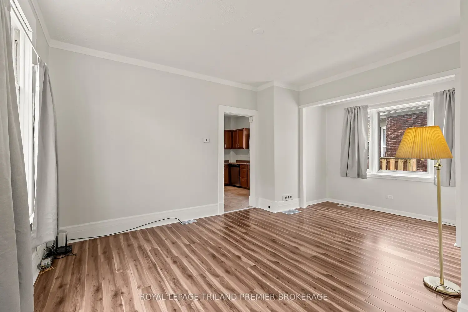 653 Princess Avenue photo 4