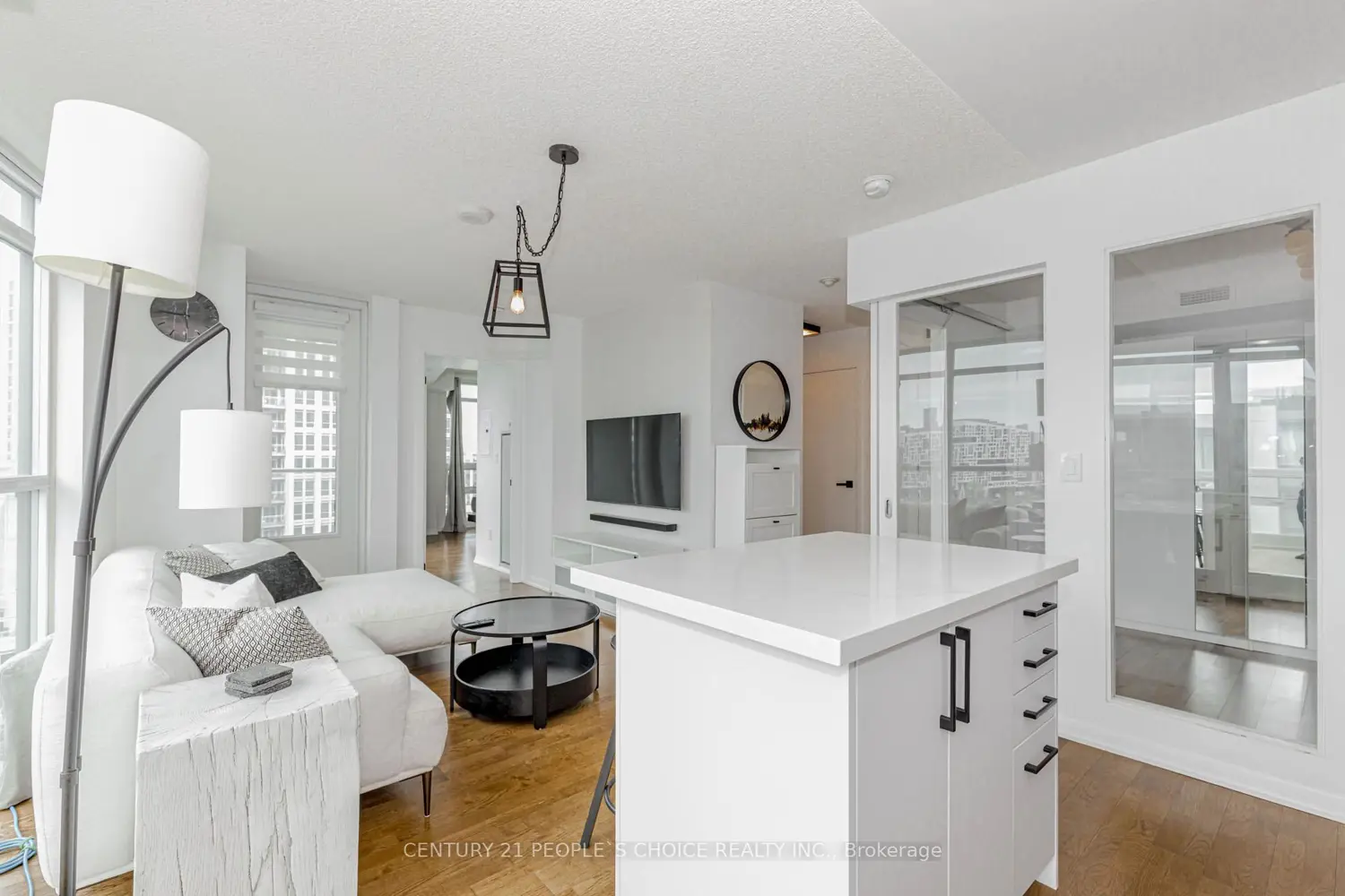 Additional image 7 of 215 Fort York Boulevard 1611