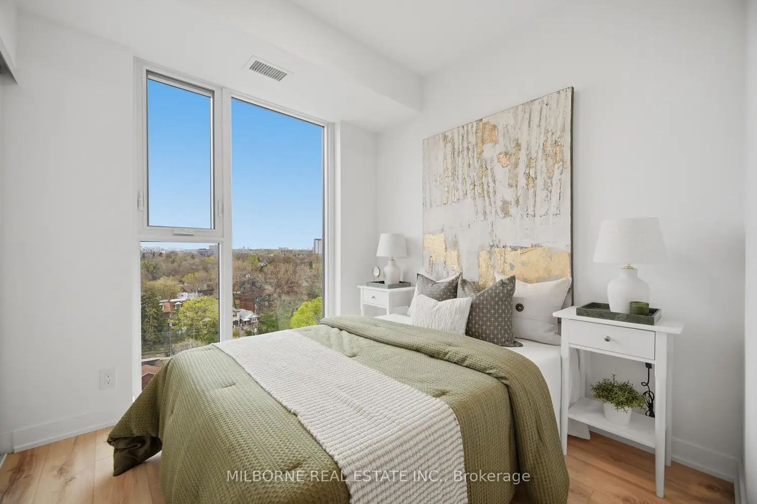 Additional image 8 of 1660 Bloor Street 1002