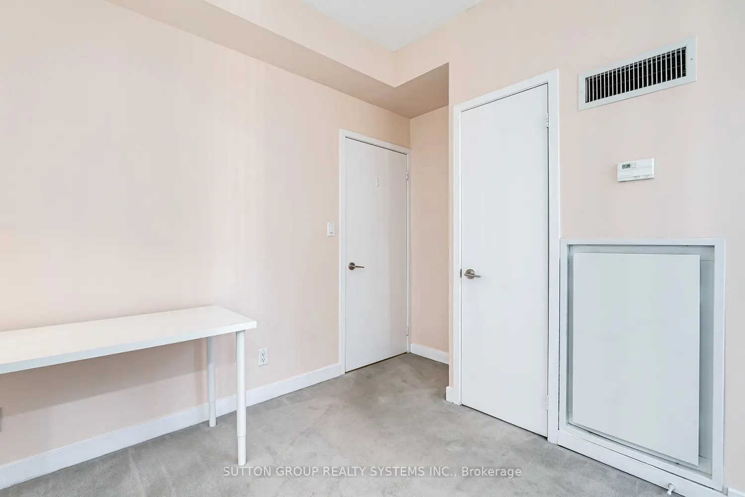 Additional image 13 of 126 Simcoe Street 1307