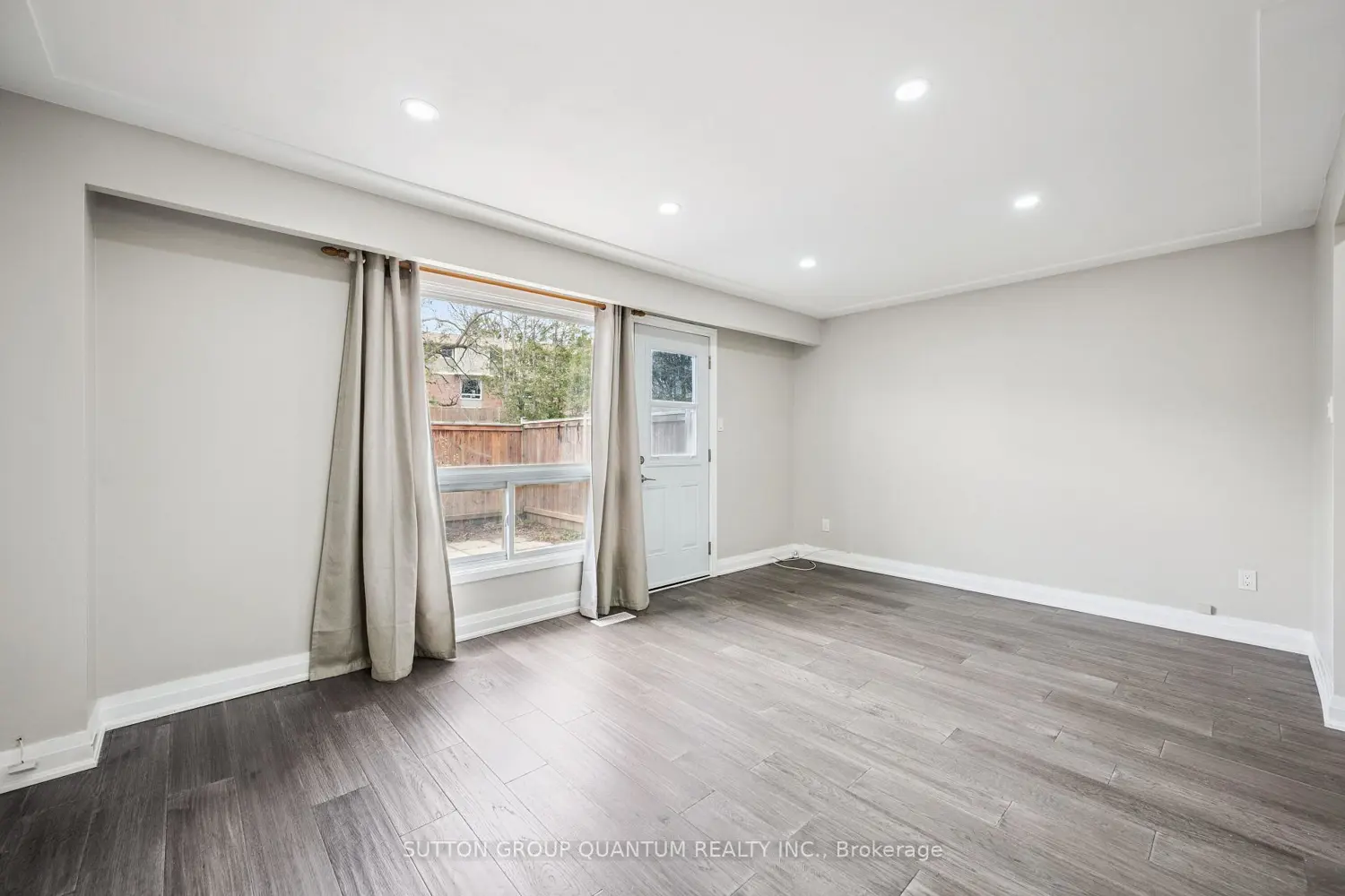 263 Pioneer Drive 108 photo 4