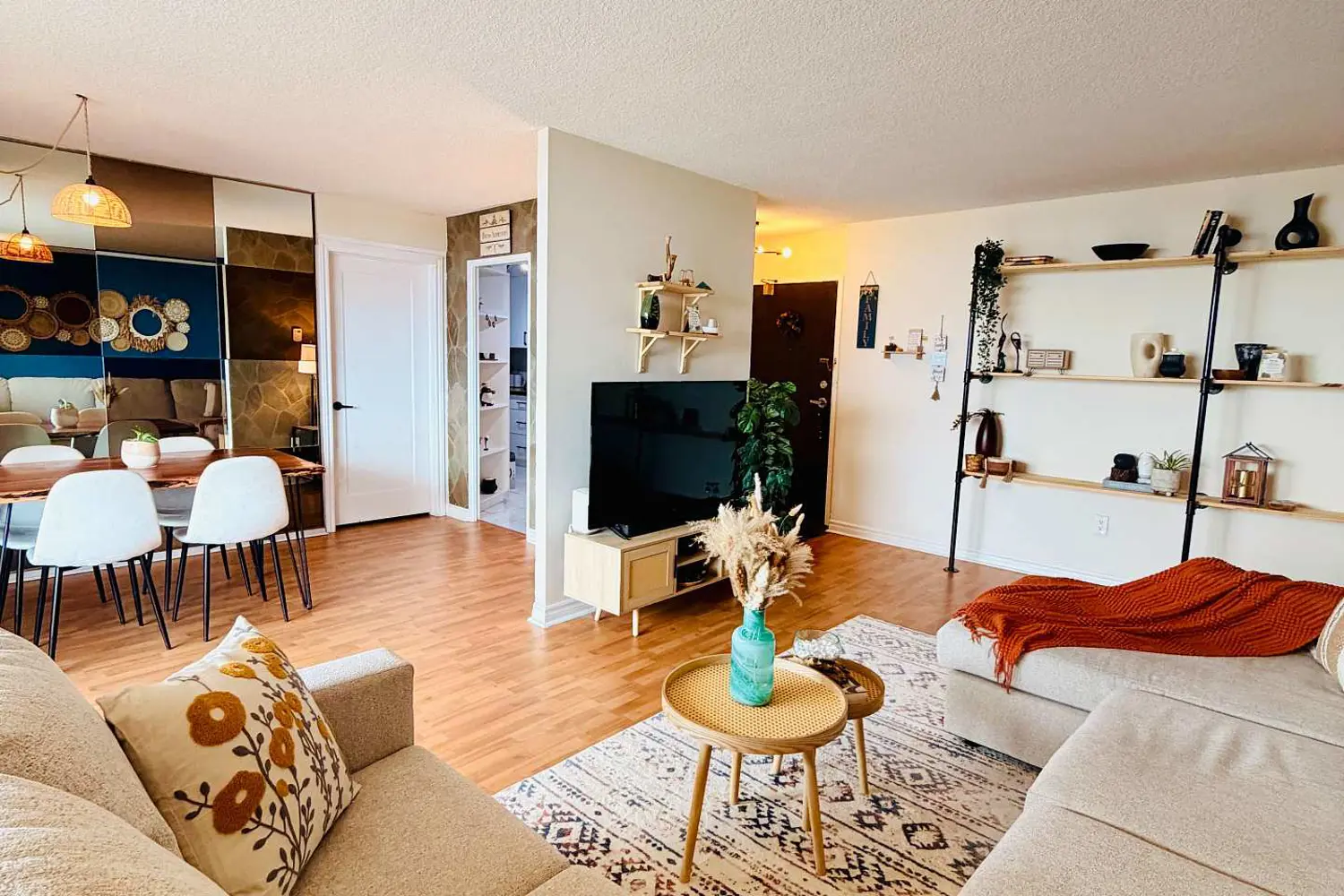 Additional image 10 of 2929 Aquitaine Avenue 705
