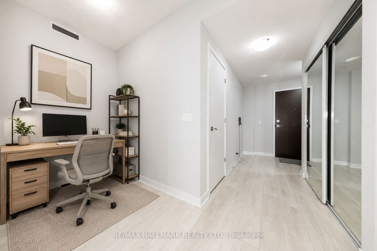 Additional image 4 of 2211-2221 Yonge Street, Toronto, ON, M4S 0B8