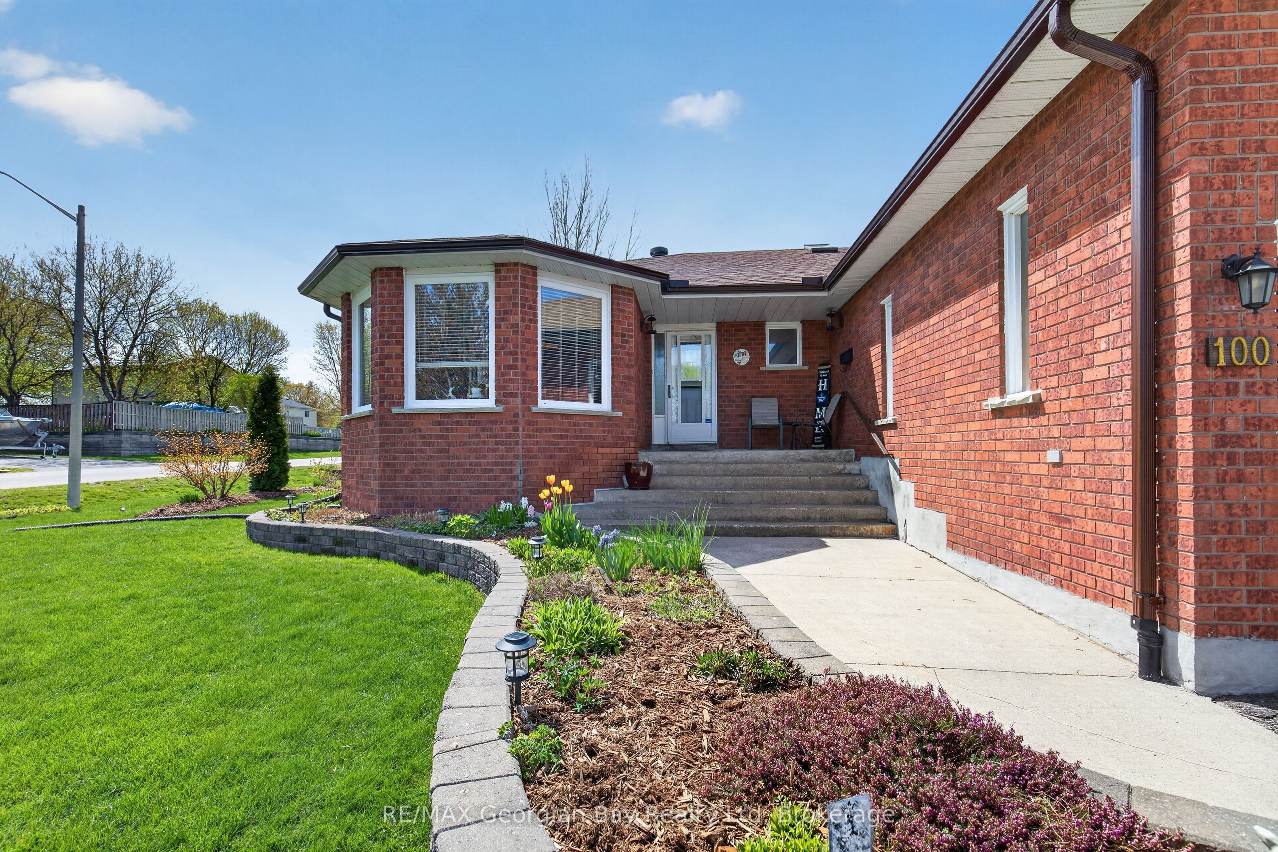 Additional image 2 of 100 Peel Street, Penetanguishene, ON, L9M 1C3