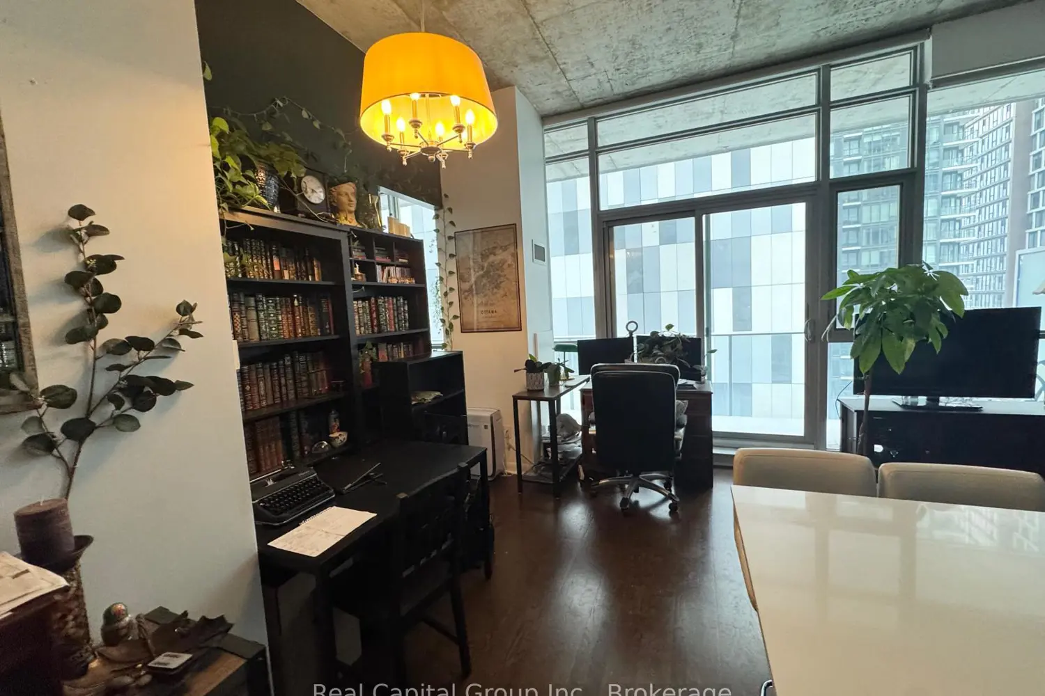 Additional image 11 of 375 King Street 1605