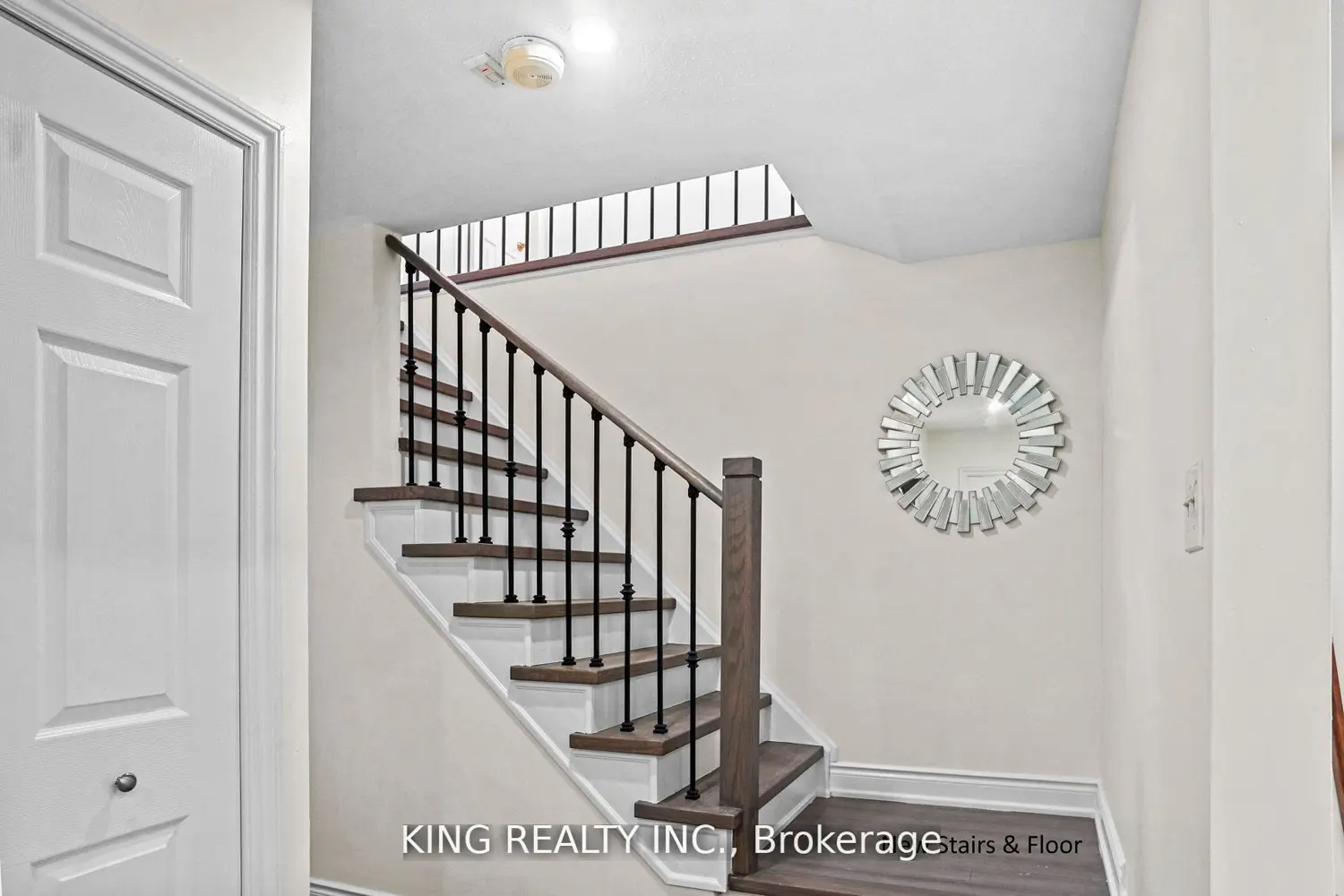 Additional image 4 of 16 Wimbledon Court