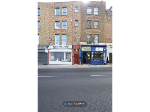 Newington Green Road, London N1