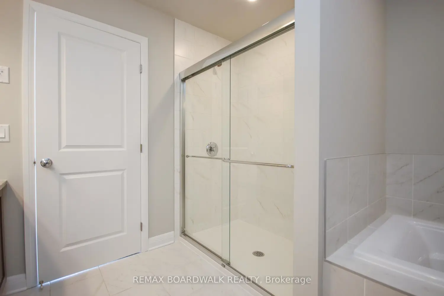 Additional image 7 of 74 Michael Stoqua Street