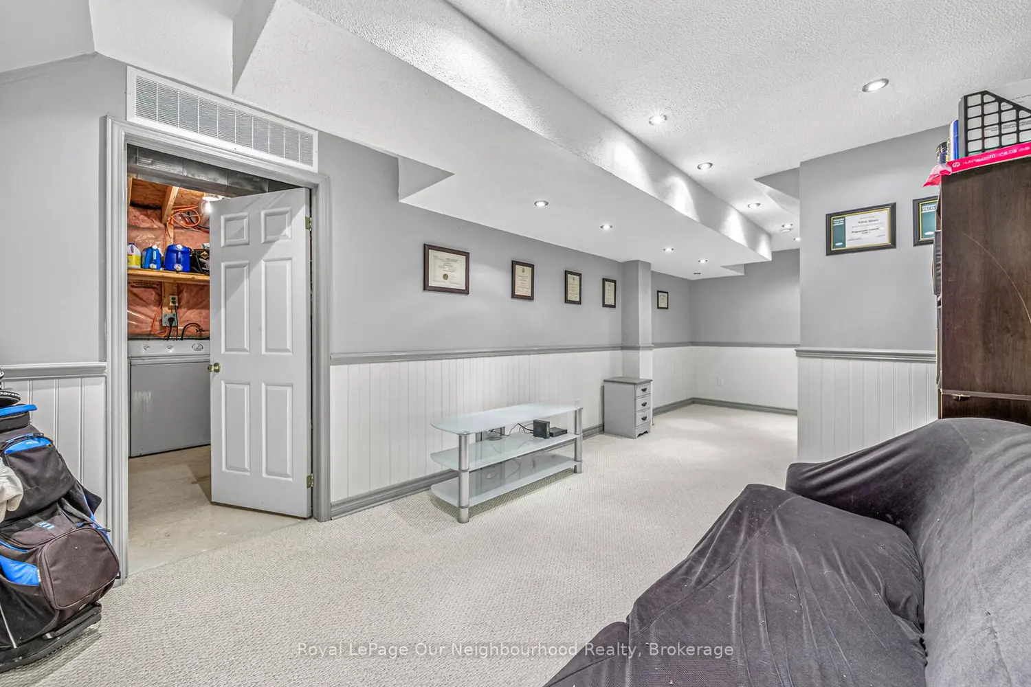 Additional image 18 of 1581 Sarasota Crescent