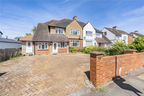 Cambridge Avenue, New Malden KT3