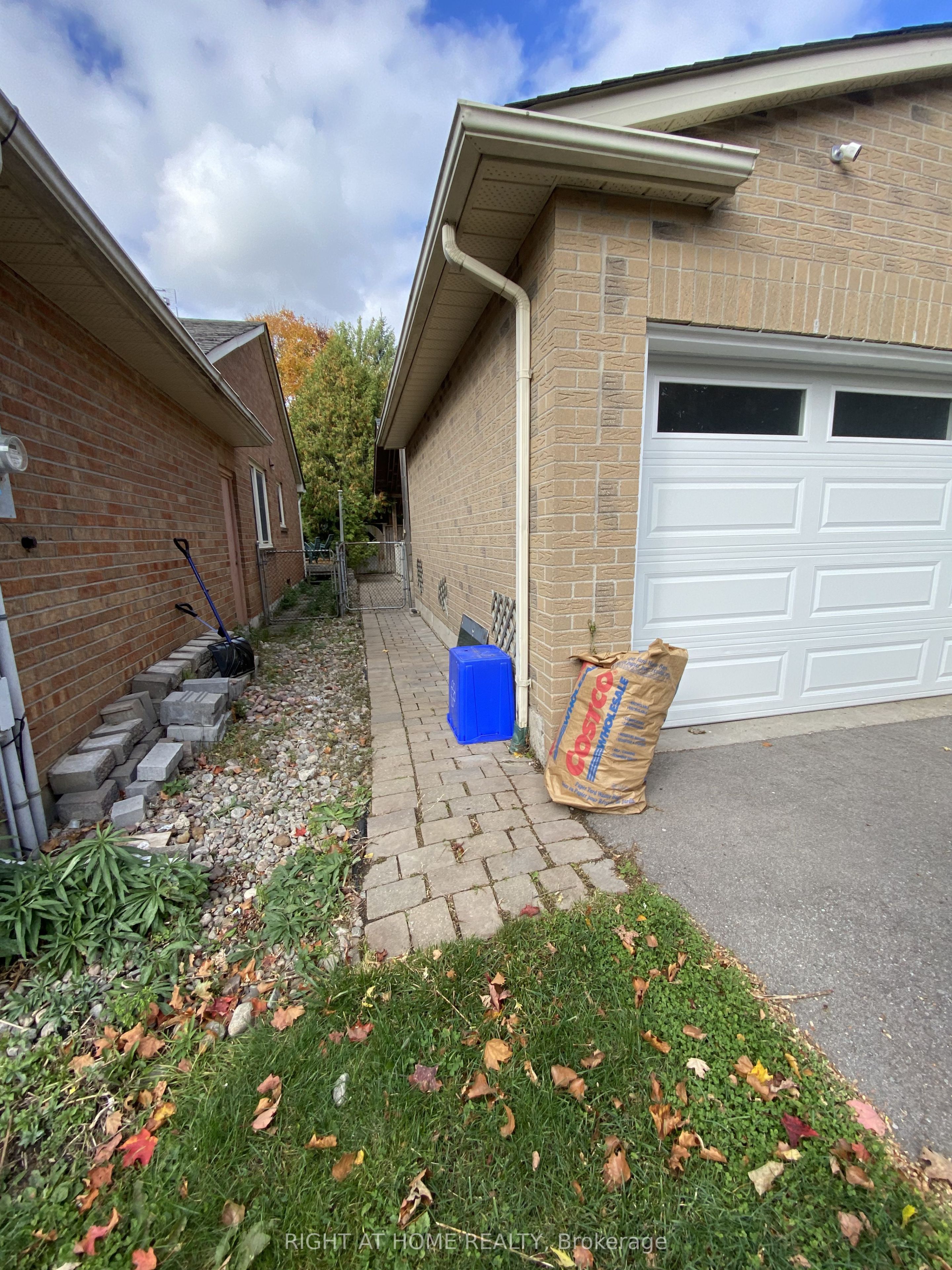 Additional image 2 of 195 John Bowser Crescent, Newmarket, ON, L3Y 7N6