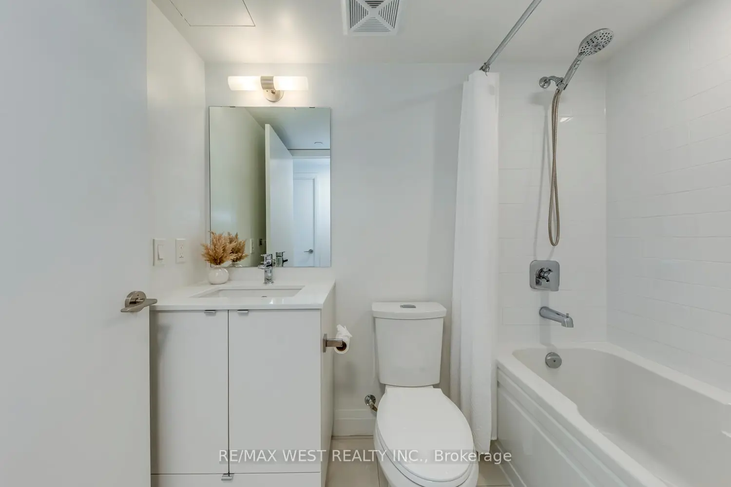 Additional image 16 of 1461 Lawrence Avenue 1104