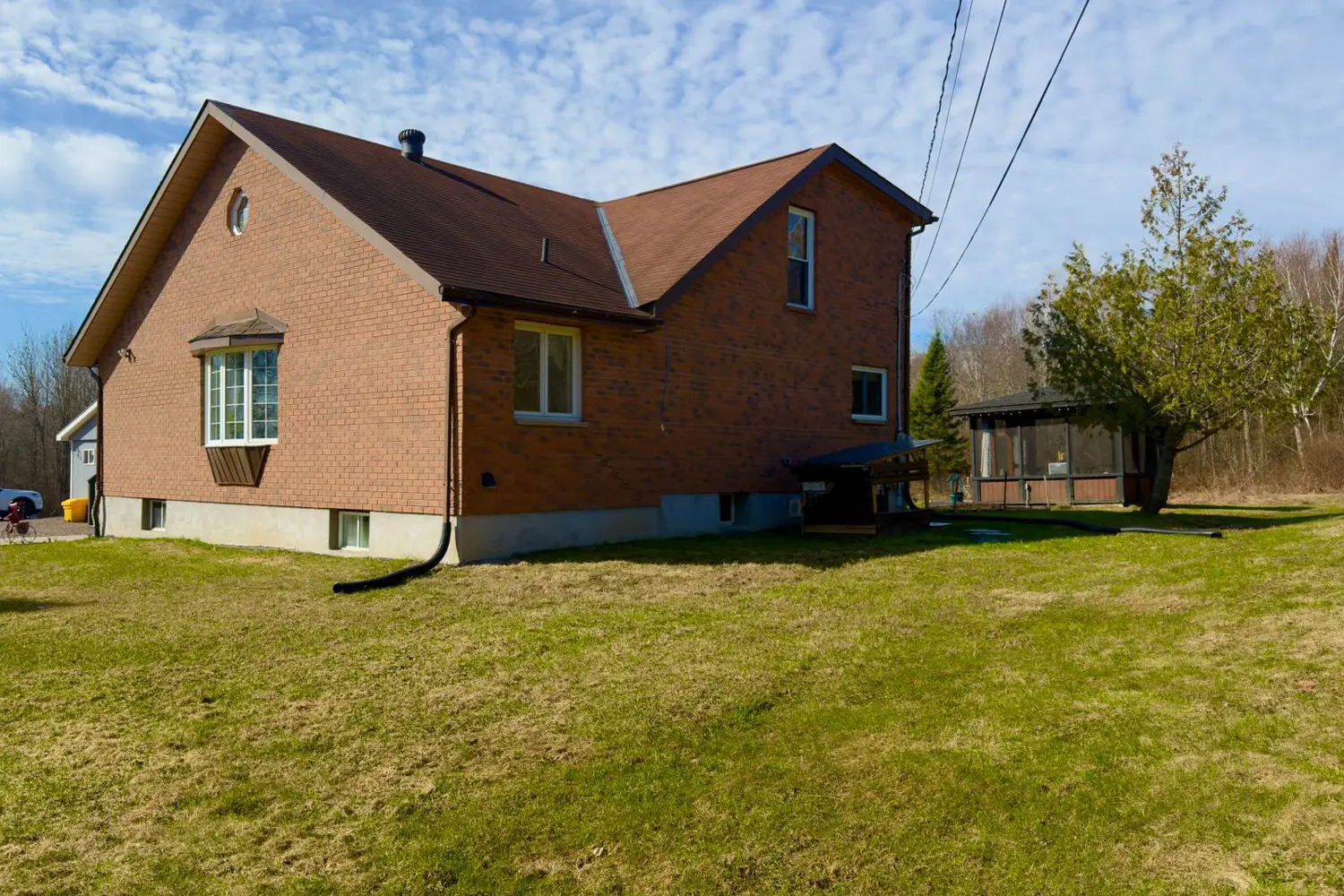 799 Maple Hill Road
