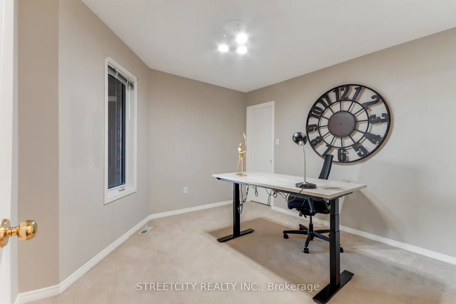 Additional image 8 of 861 Shelborne Street 34