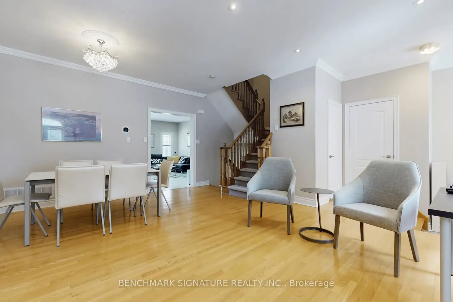 105 Doris Avenue photo 5