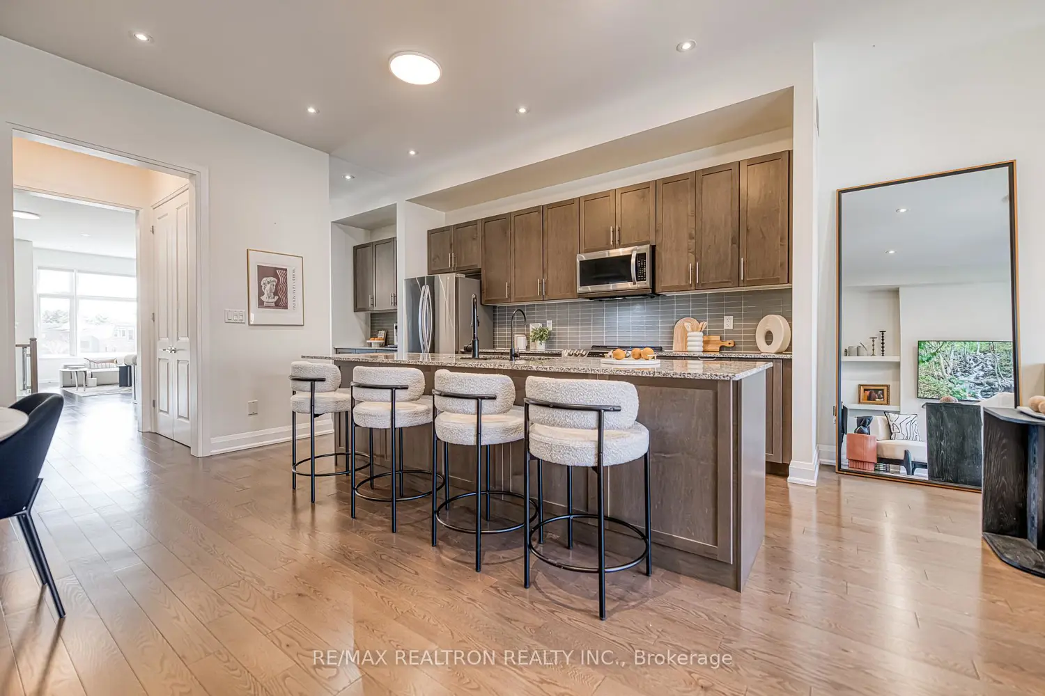 Additional image 11 of 10 Hesperus Road