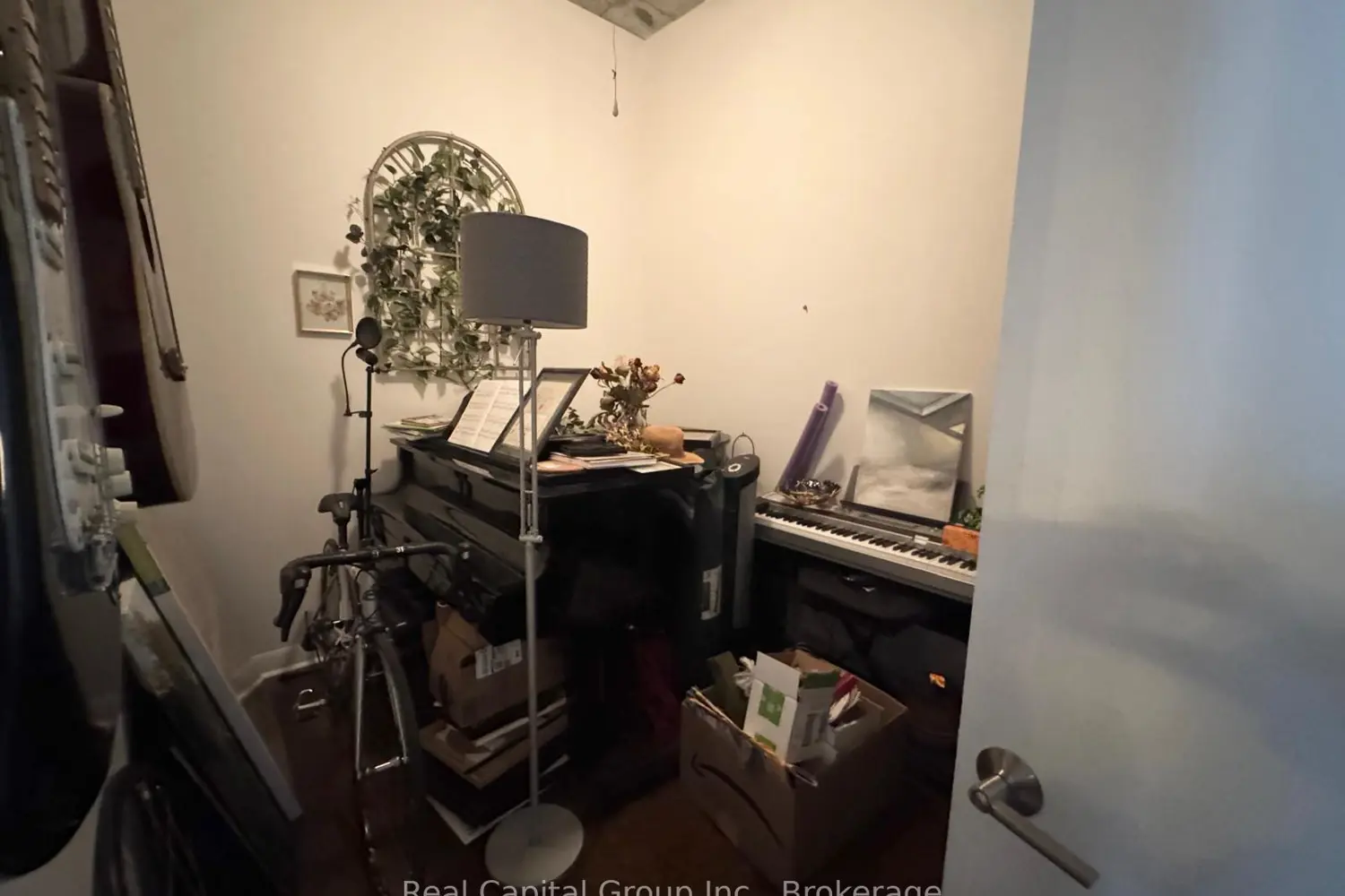 Additional image 16 of 375 King Street 1605