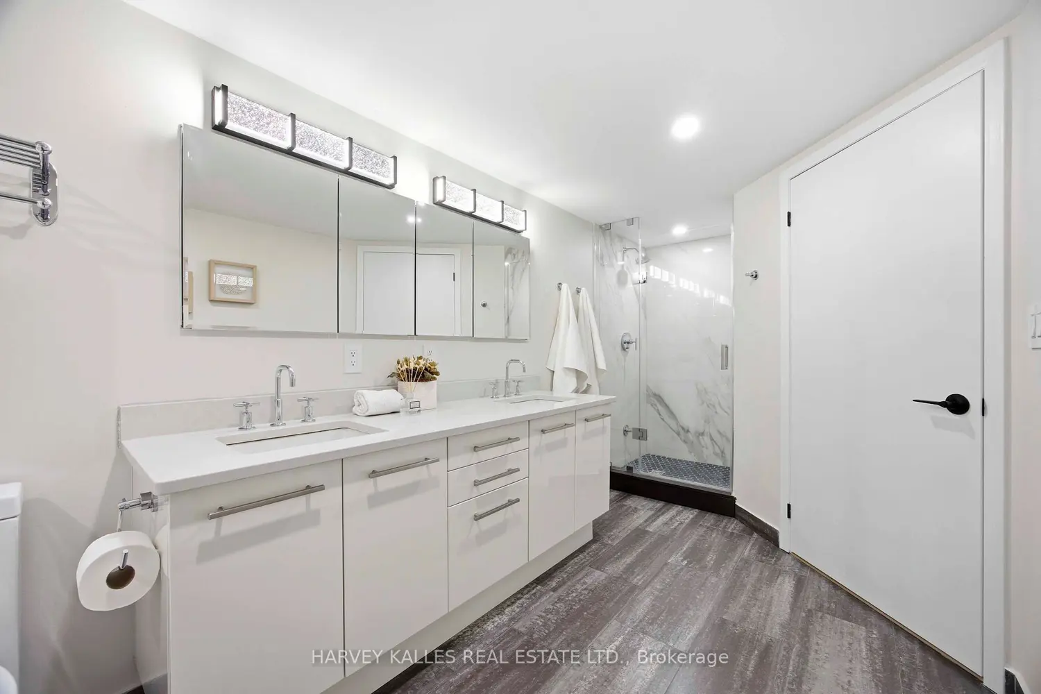 Additional image 11 of 22 Wellesley Street Ph2