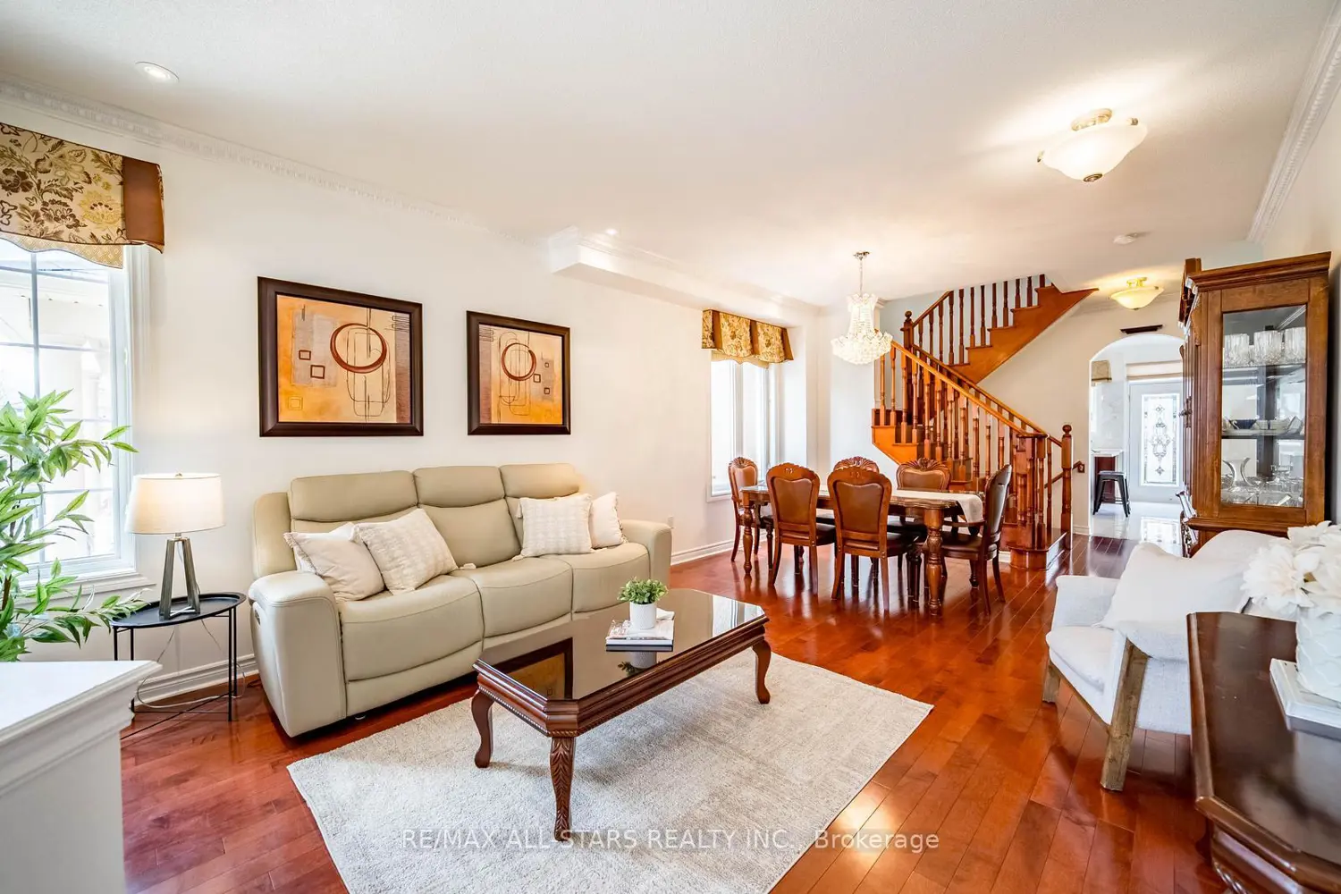 38 Sugardale Street photo 2
