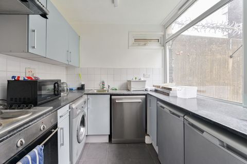 John Ruskin Street SE5, Oval, London