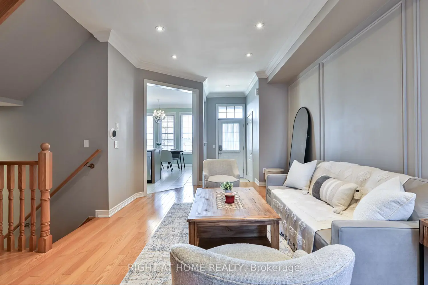 10681 Woodbine Avenue photo 3