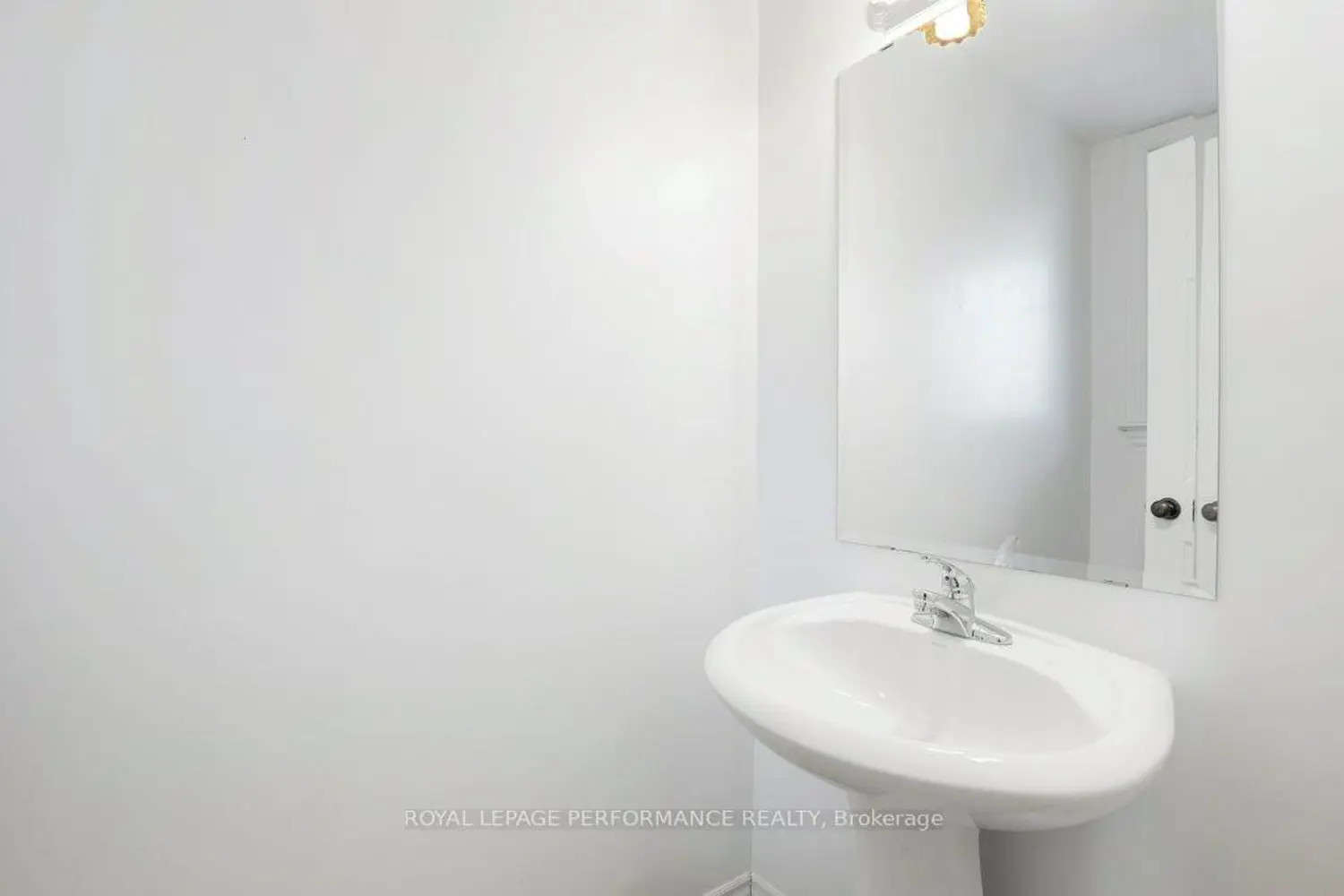203 Bradwell Way photo 2