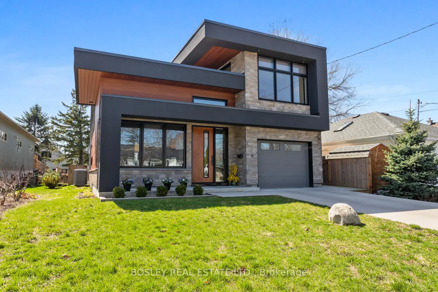 271B Tweed Street