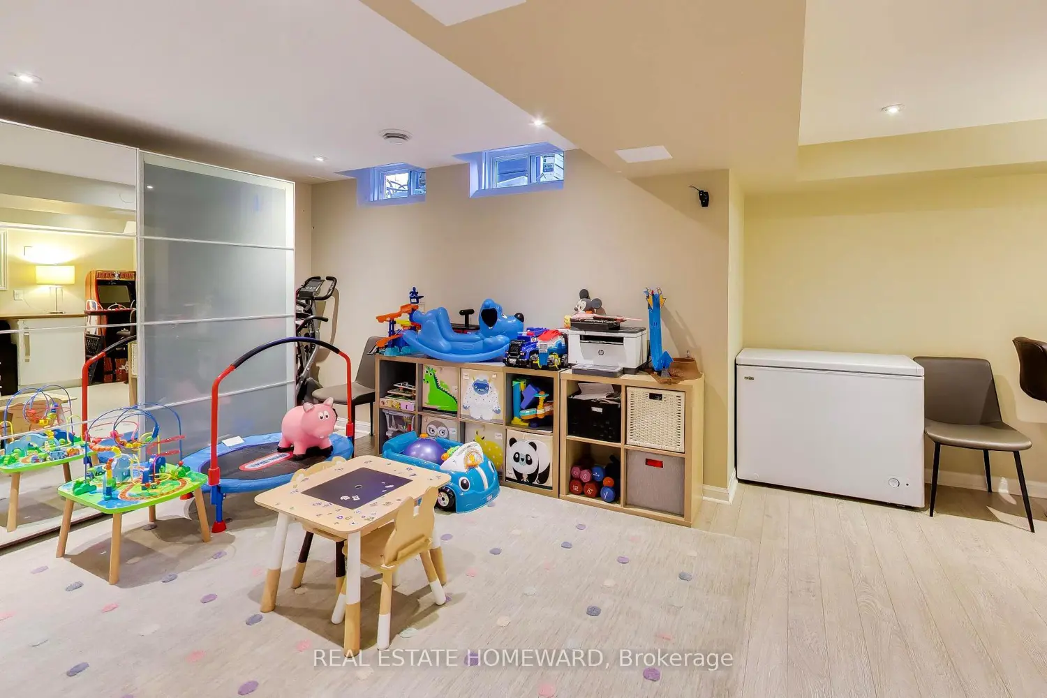 Additional image 14 of 3375 Fenwick Crescent