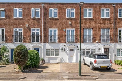 Topiary Square, Stanmore Road, Kew, Richmond TW9