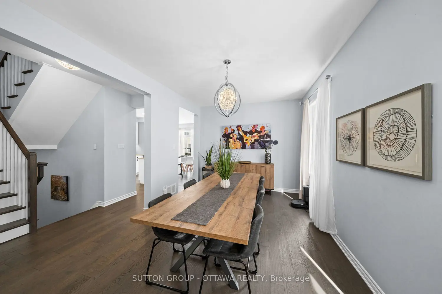 Additional image 2 of 1013 Manege Street
