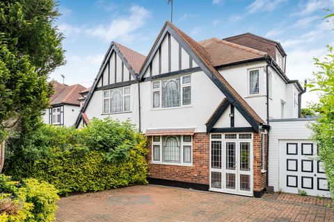 Carlton Avenue West, Wembley HA0