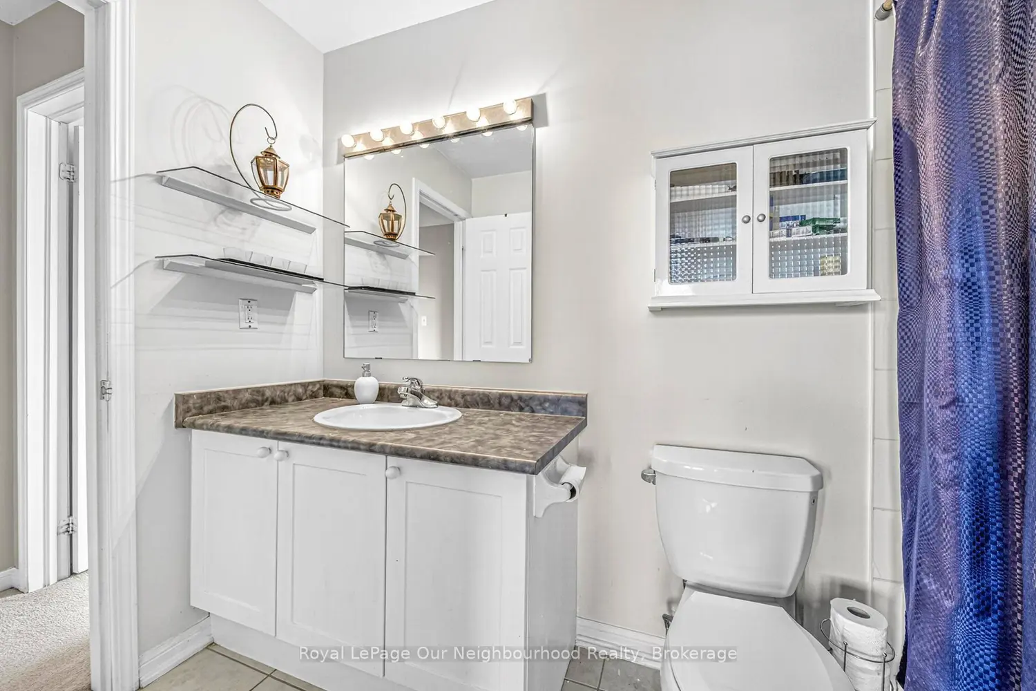 Additional image 11 of 1581 Sarasota Crescent