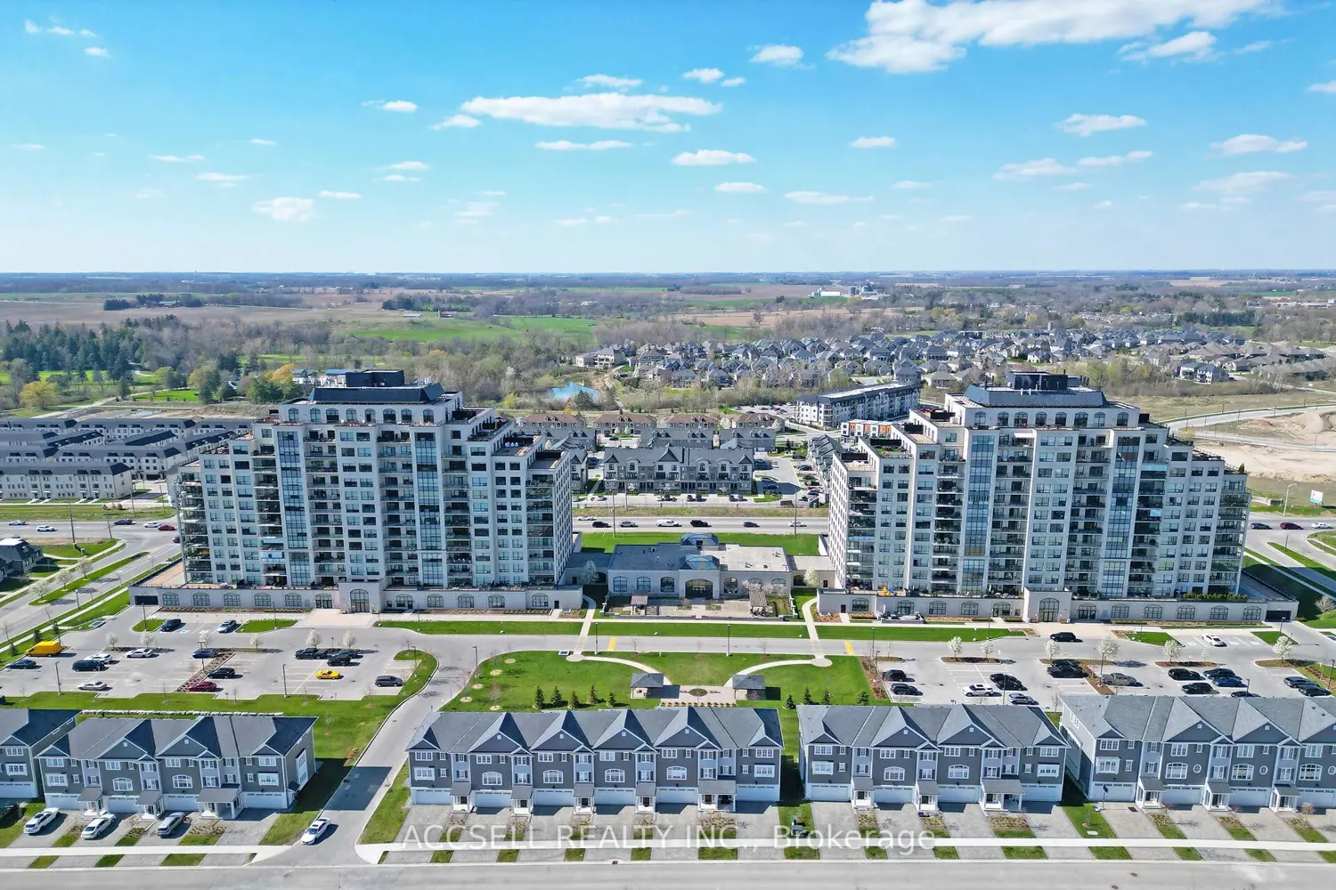 Additional image 19 of 260 Villagewalk Boulevard 902