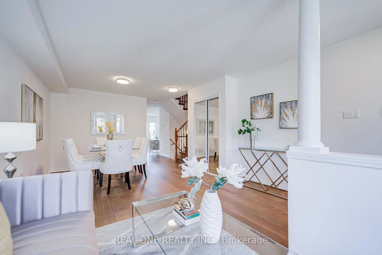 65 Westcliffe Crescent photo 4